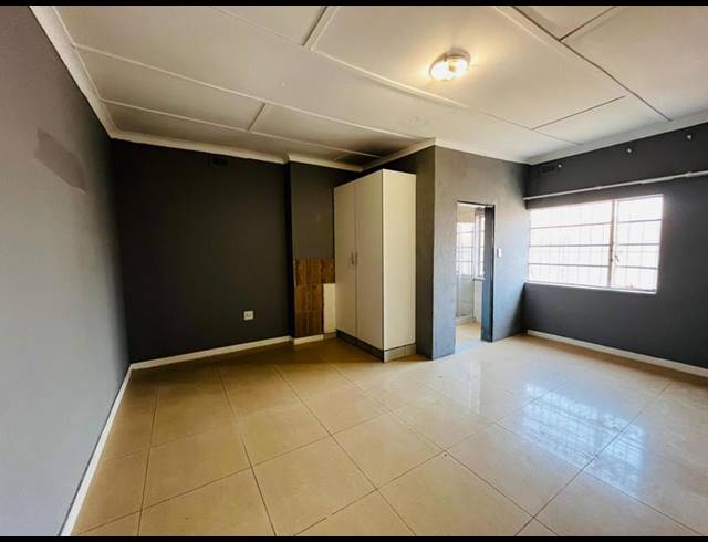 1 BEDROOM PROPERTY TO RENT IN PRIMROSE